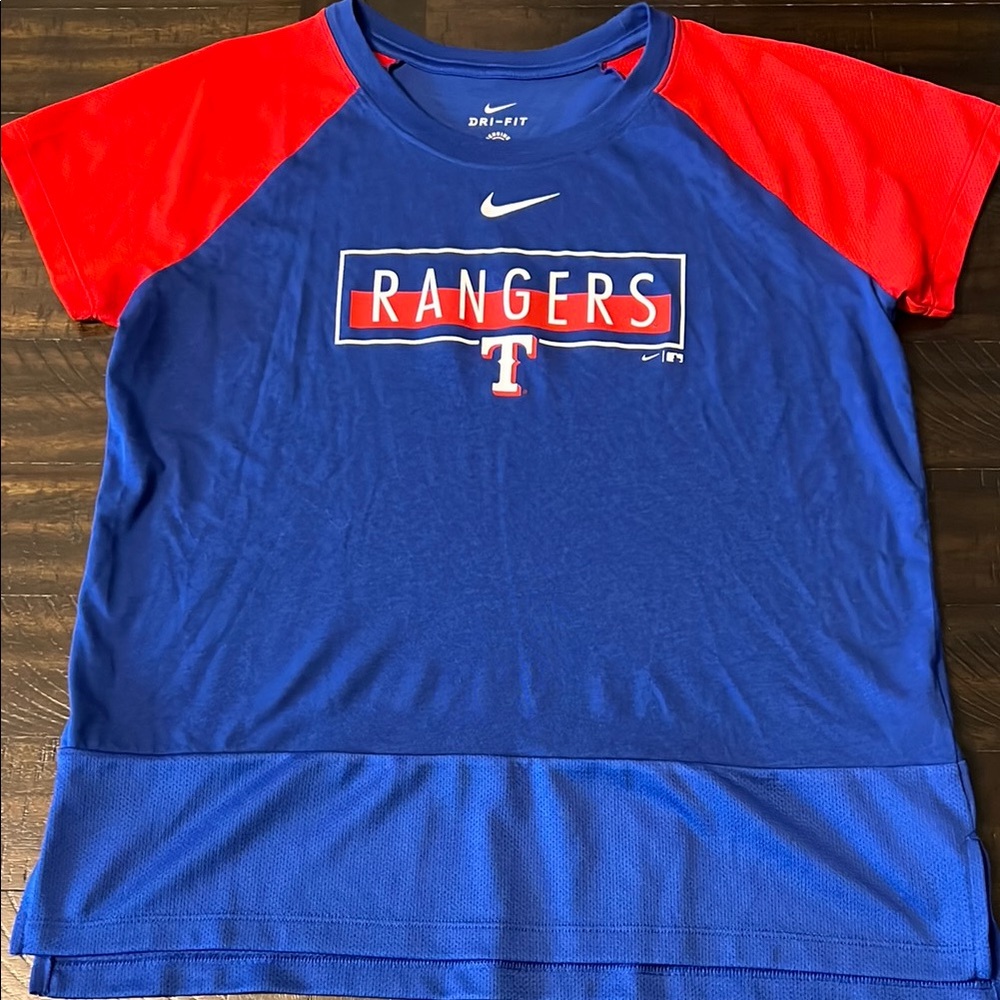 Nike Blue and Red Short Sleeve Tee